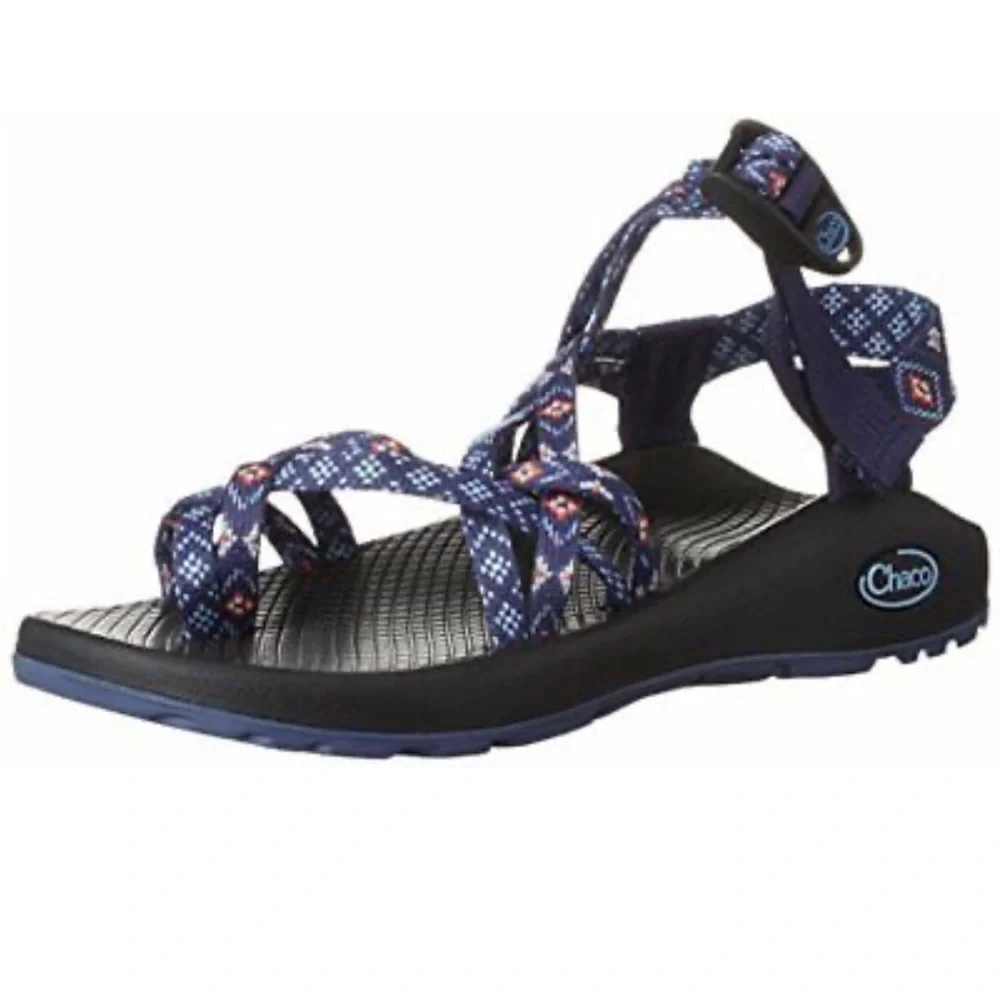 Chacos size 9 in Wink Blue - Picture 1 of 5
